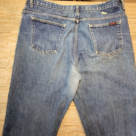Brittania Straight Relaxed Fit Jeans Mens 38x32 Denim Button Fly Distressed - Picture 14 of 16